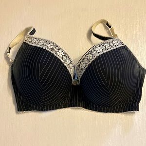 38DD Parfait Black Pinstripe Underwire Bra with Molded Cups Cameo Accent
